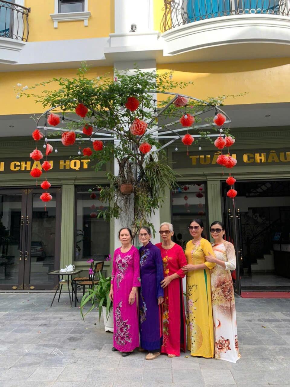 Tuan Chau Hqt Hotel Ha Long Buitenkant foto